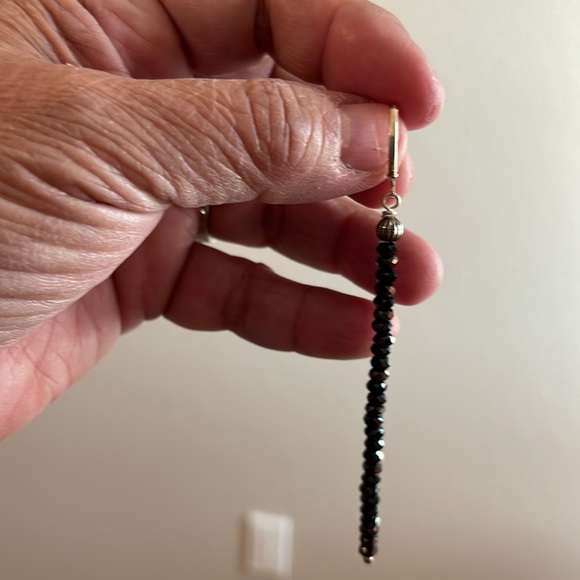 Black Spinel and silver earrings - Picture 3 of 4